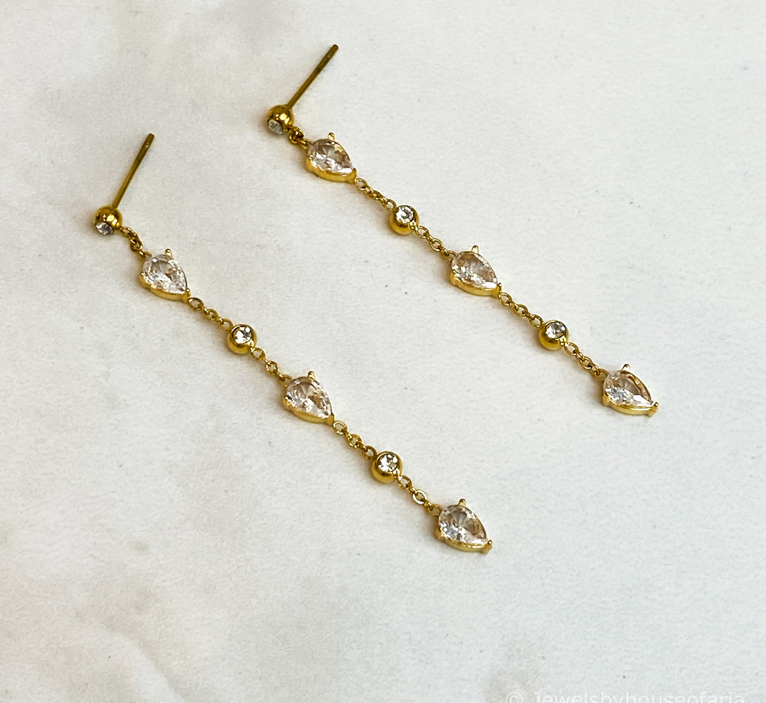 GIGI Crystal Drop Earrings