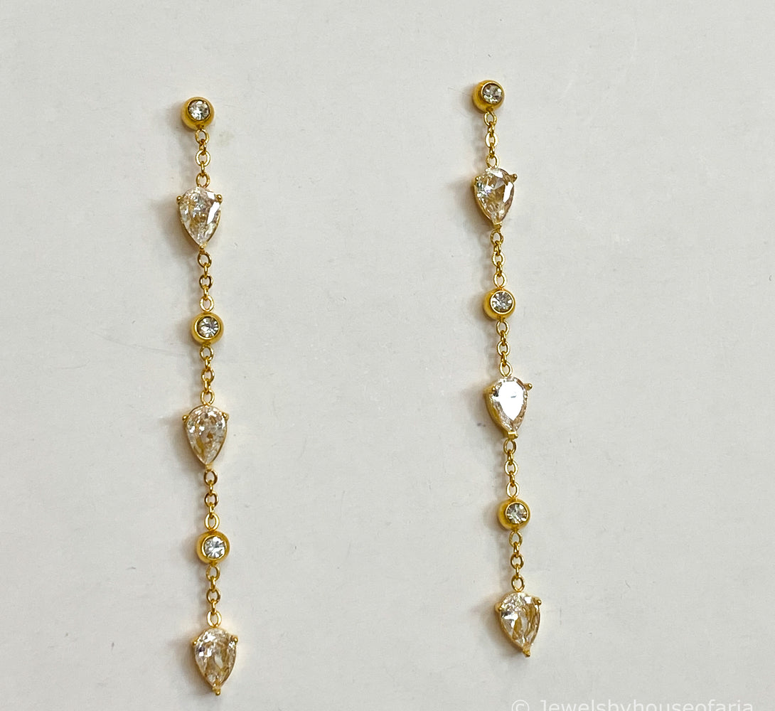 GIGI Crystal Drop Earrings