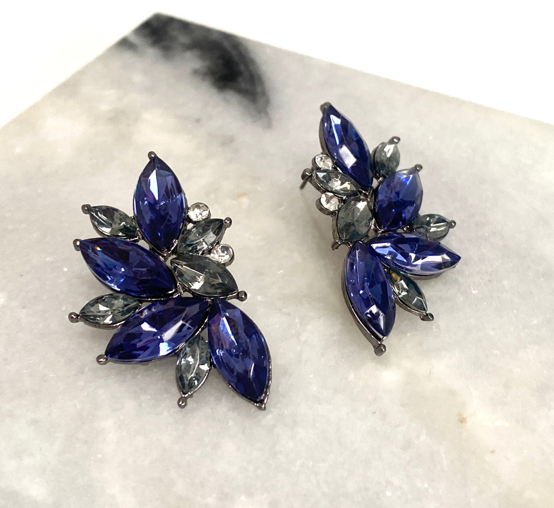 ADE  Rhinestone Petal Earrings - Blue / Black